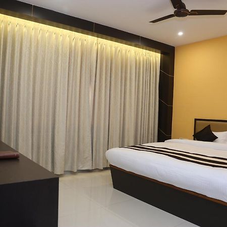 Hotel Ds International Jamshedpur Dış mekan fotoğraf