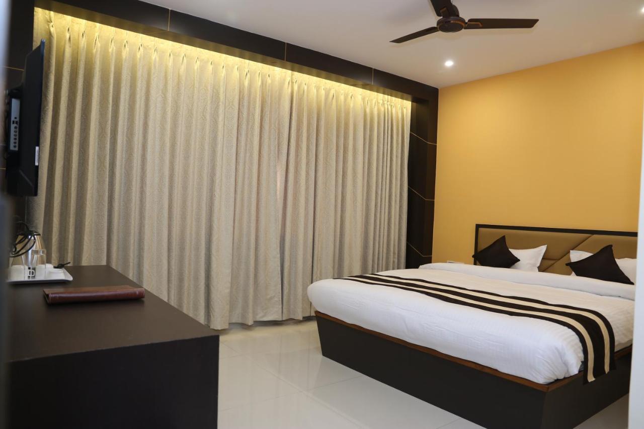 Hotel Ds International Jamshedpur Dış mekan fotoğraf