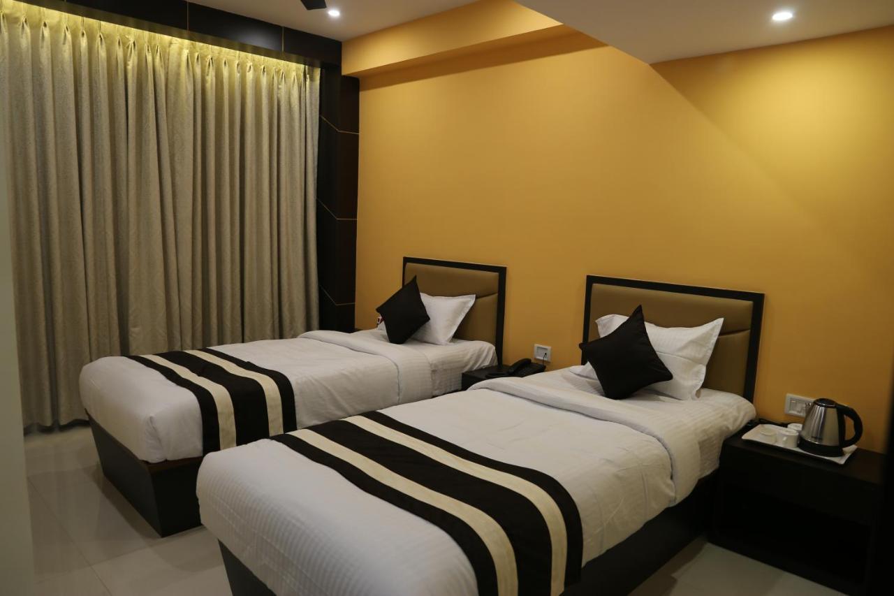 Hotel Ds International Jamshedpur Dış mekan fotoğraf